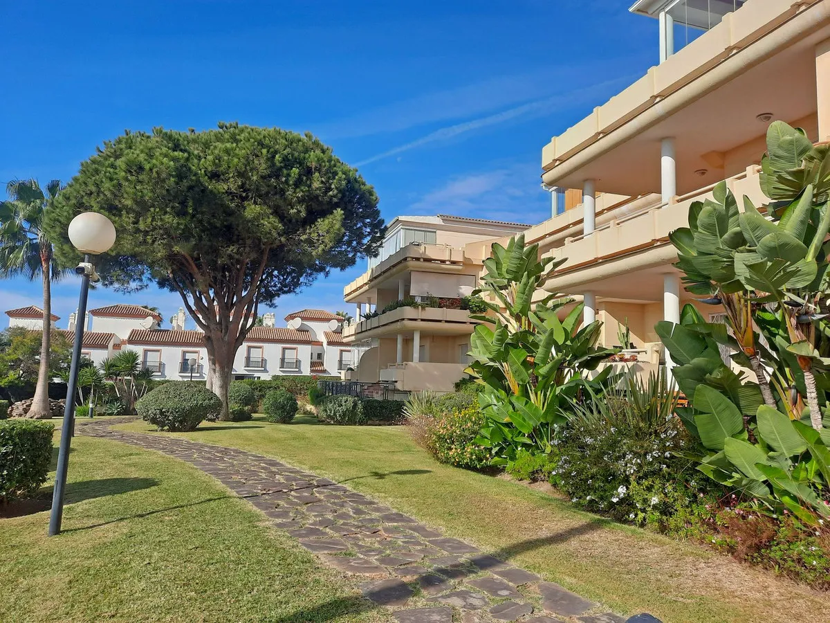 c049da01-a58c-4107-b2ba-6627d0adb1e0