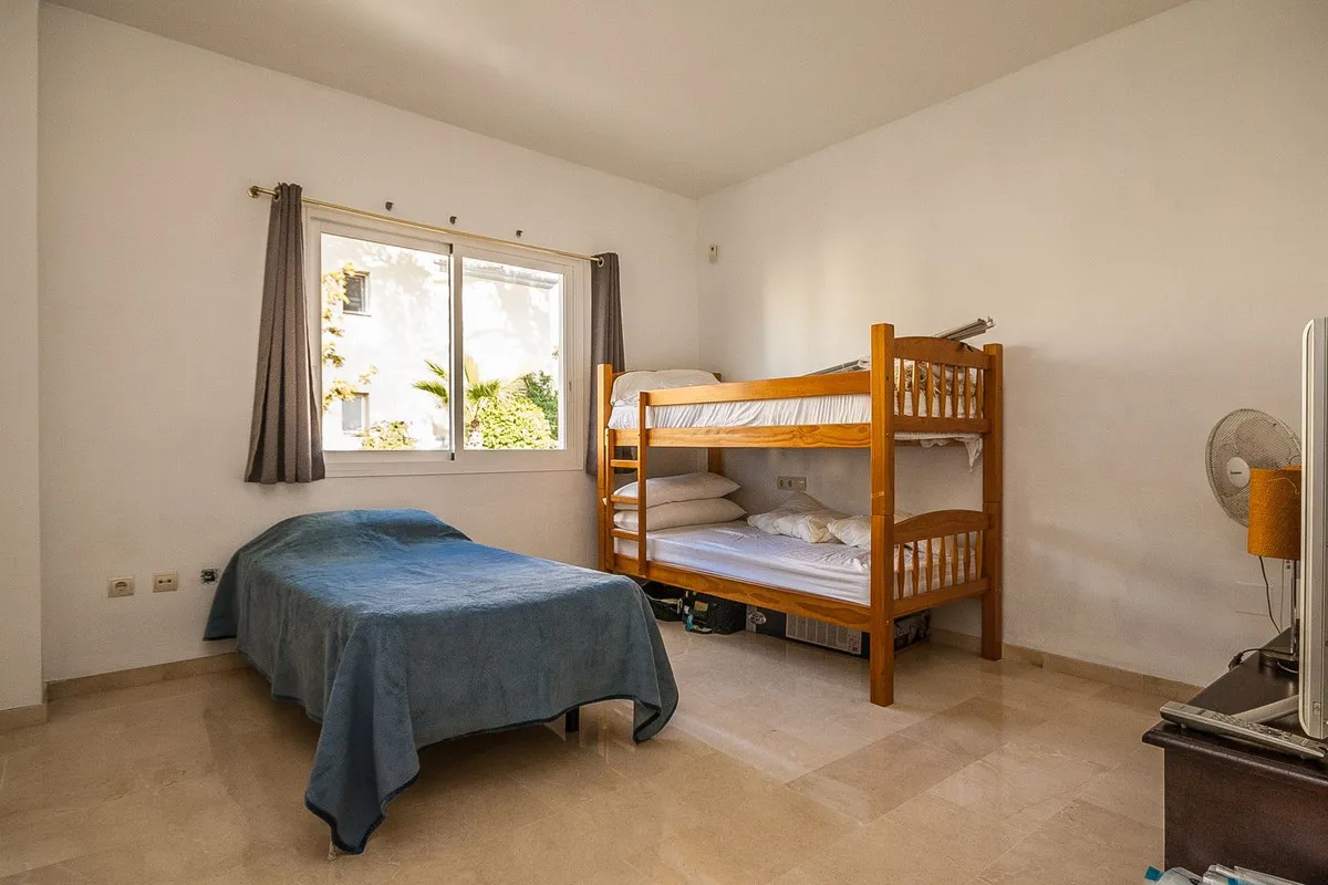 ddb4ba9d-5141-4441-8d99-9a81c358a6d7