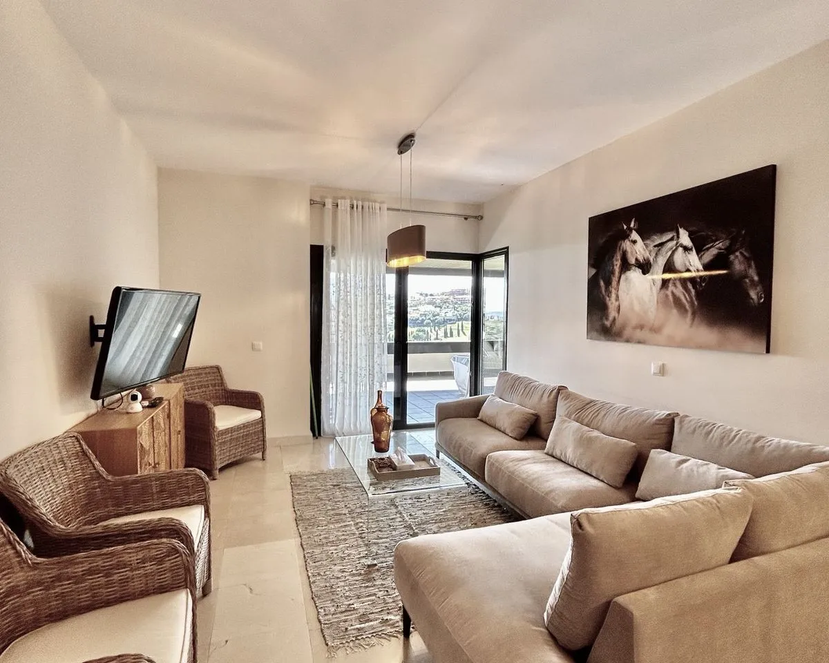 1f5774e9-150b-4495-ac84-ce27577f4533