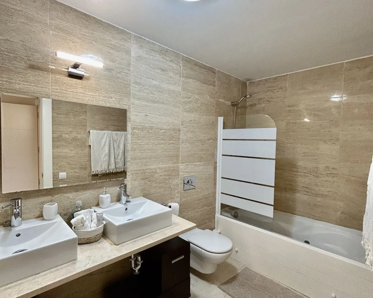 425d8dc2-8830-4f1f-8ce9-1d0b61e4d600