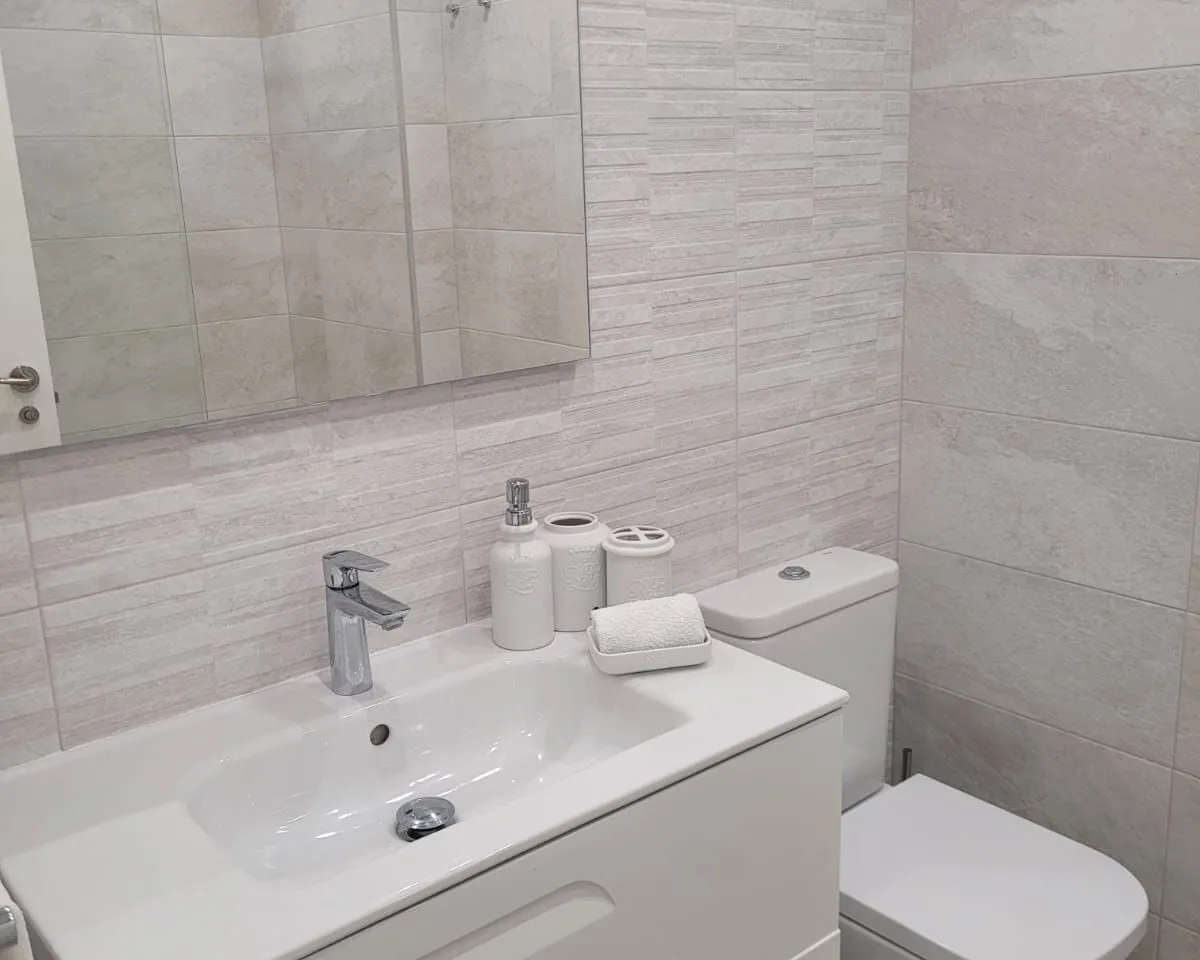 9534e8ce-bd0a-493a-8907-8f3039dff056