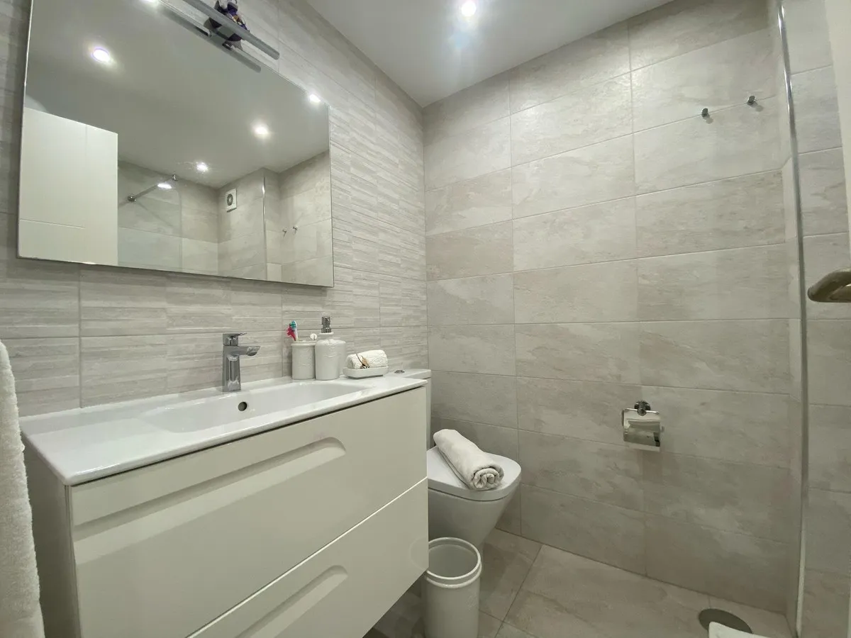 e3879b48-600b-4a63-8ec4-9176a10cd030