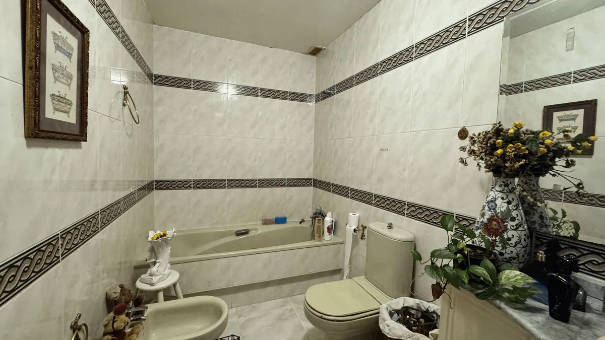 445b266e-c96b-49d2-b653-f73dc8caf26a