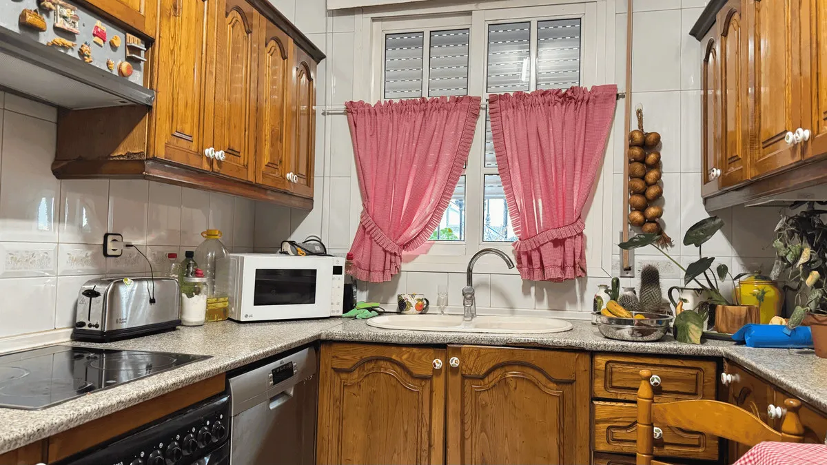 b84600d4-e461-4591-95f6-23d8a007ee44