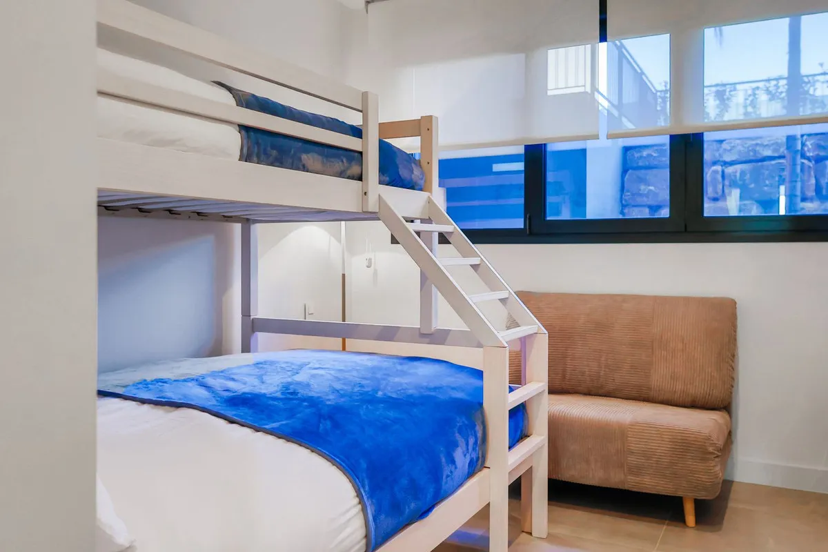 1c44b0ec-0d3e-4e66-a3d6-ad2b24335d98