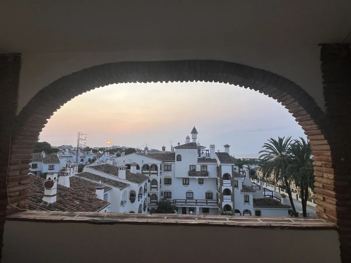 3babbb97-6a5f-4264-a38e-40272c87d888