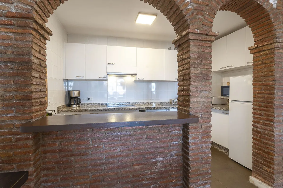 d0a8bc0a-cdc9-40d1-9e93-d96620eff0f8