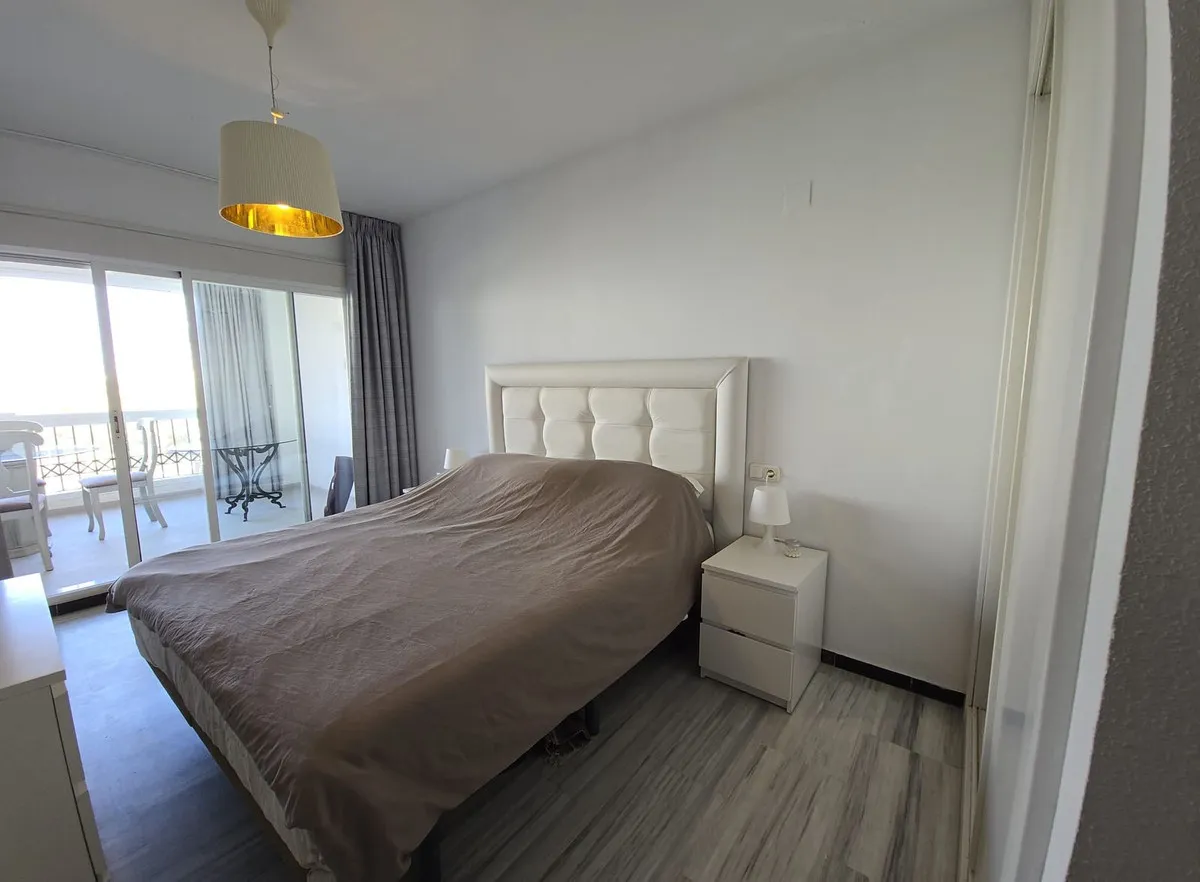 01ba49e8-ce7e-4d2f-85c4-64ab99f10952