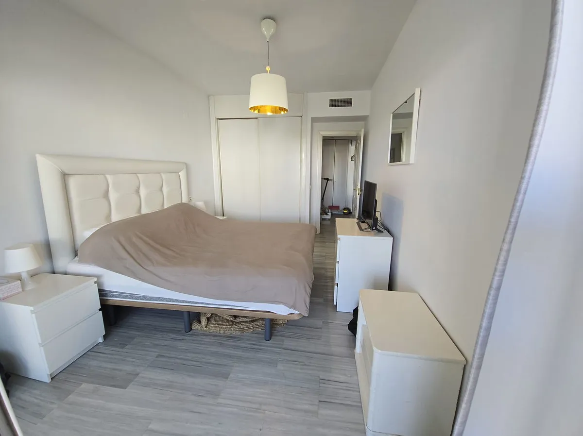 a12aa355-1e15-409d-9b79-c1fda7956169