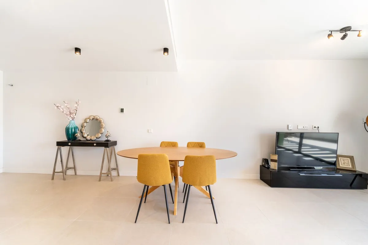 708f182e-d413-4680-9b8f-33dfc2d7aa43