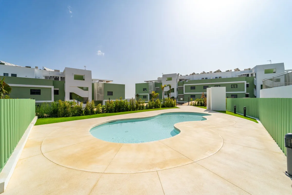 942d9d3a-e0e3-4881-bafb-3ec97dbe08f7