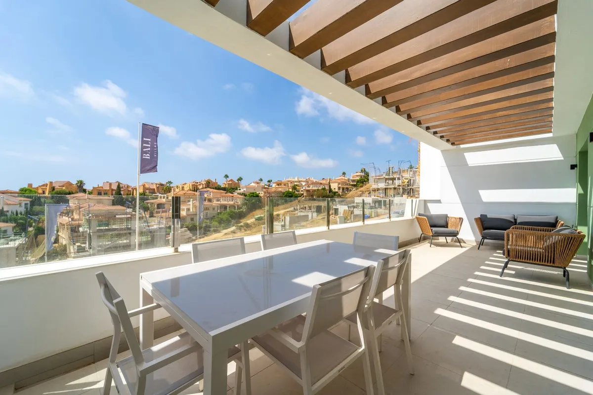 b76a3f54-583e-47e9-b6b2-4d366337be38