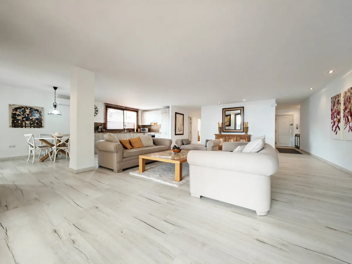 53604002-7326-4970-9855-998a6f657aad