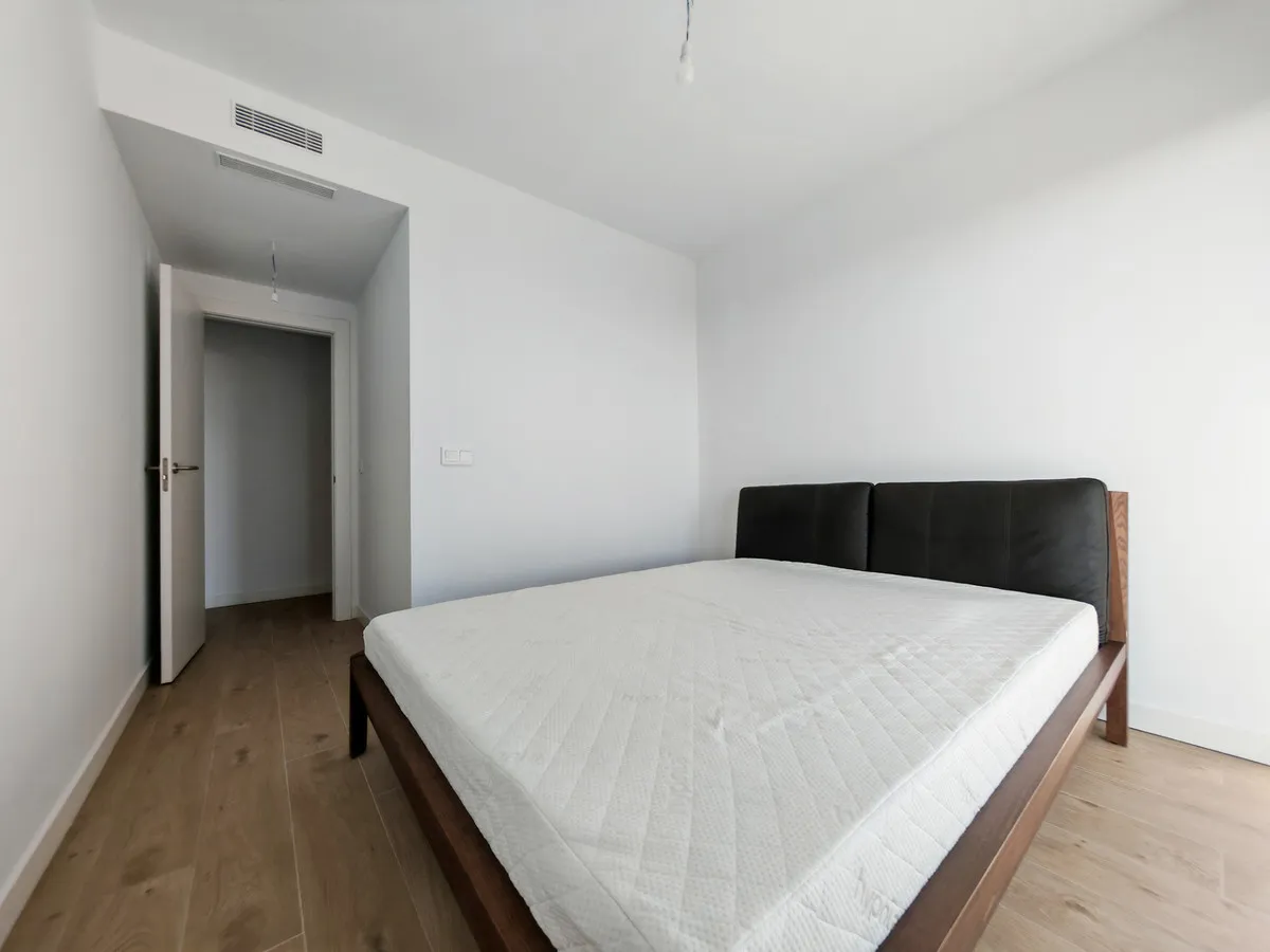 15d70a84-332d-4d70-a2b1-660ecf7d6548