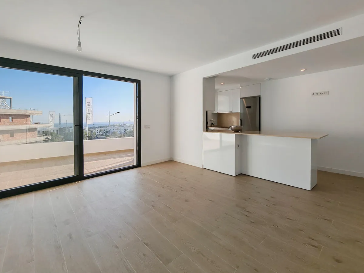 729eb7b1-9312-43d9-9ba2-347adc35e116