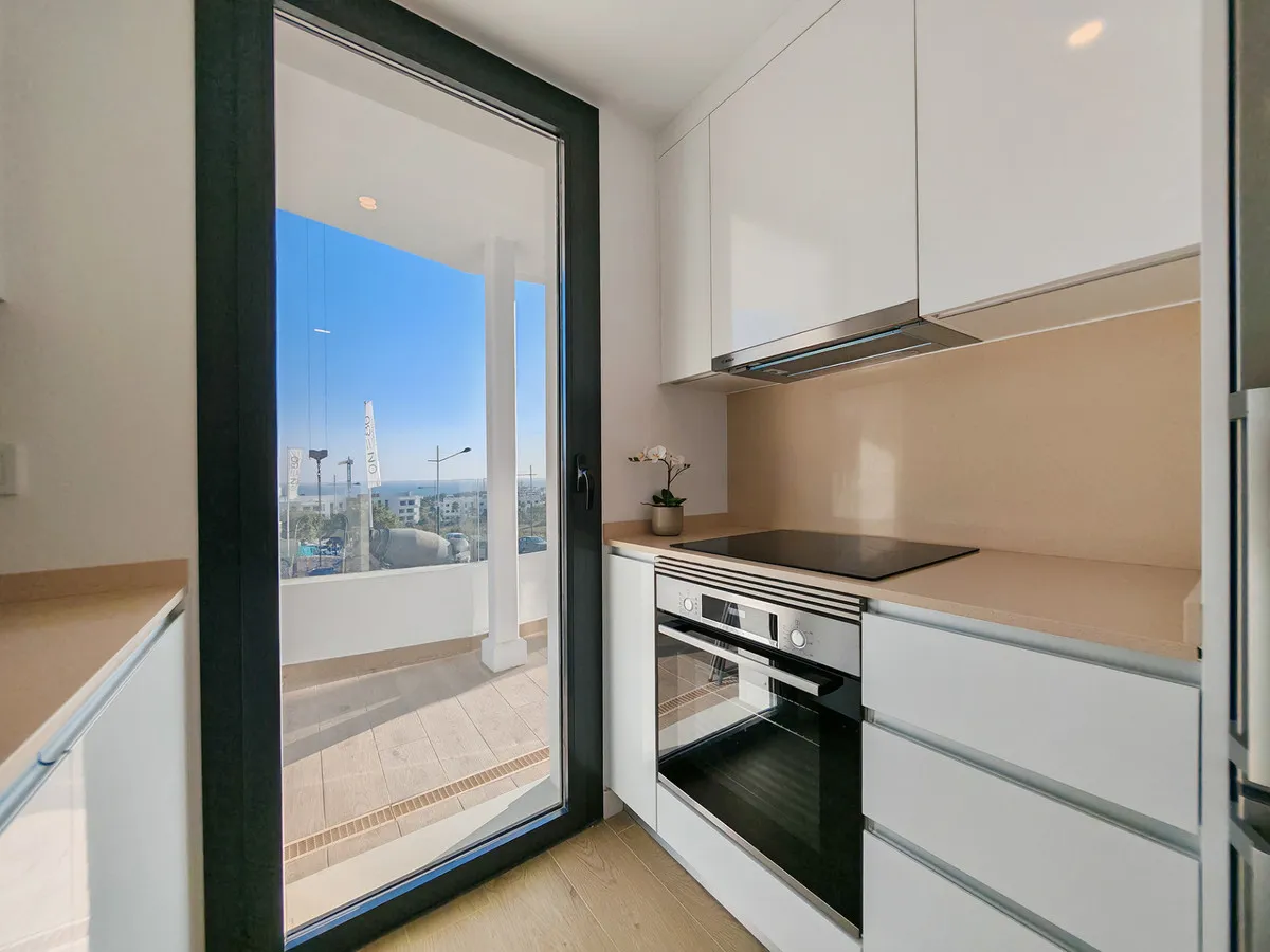 ef8e0351-f2c9-4e7e-9761-e06997d3ef6e