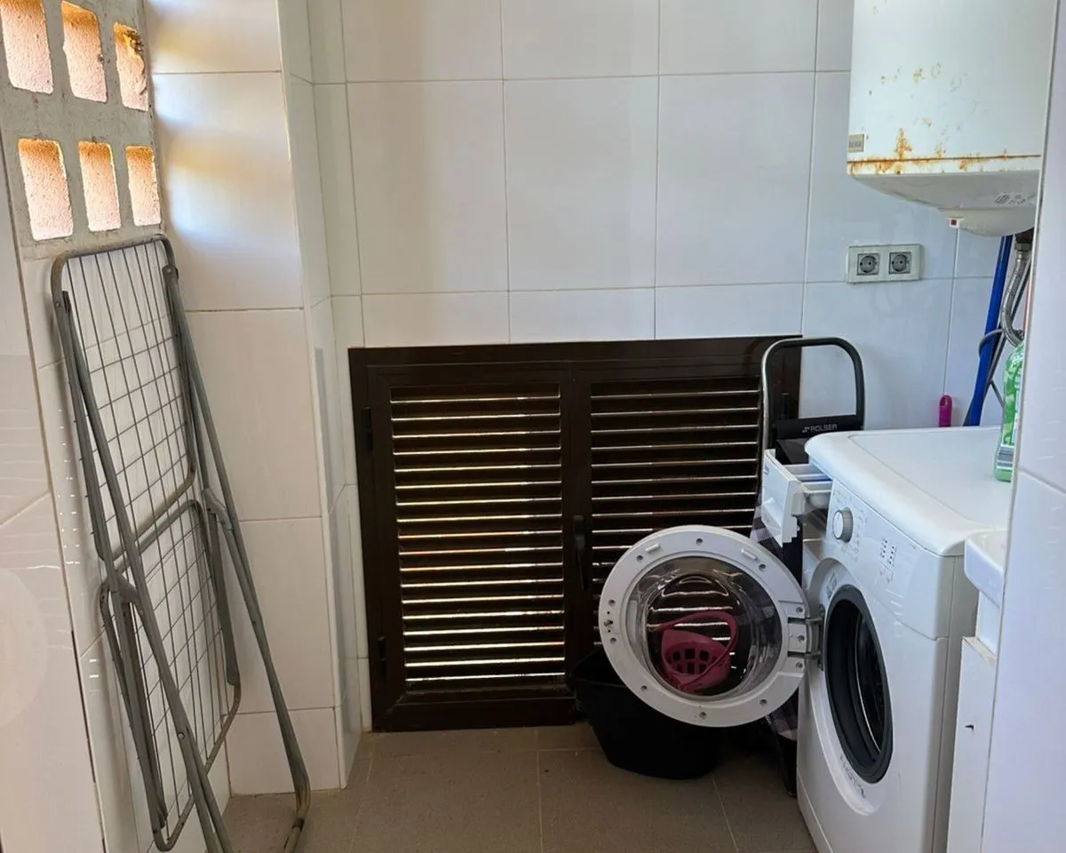 5b6904ac-dcf7-49a0-b22b-e9f5e4ba8594