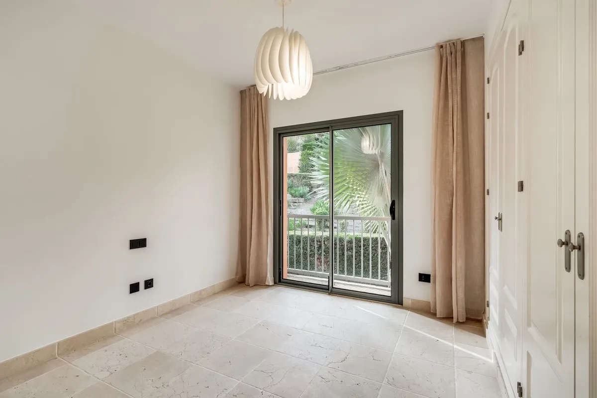 108817e7-814b-43cc-9062-6955f306d2b0