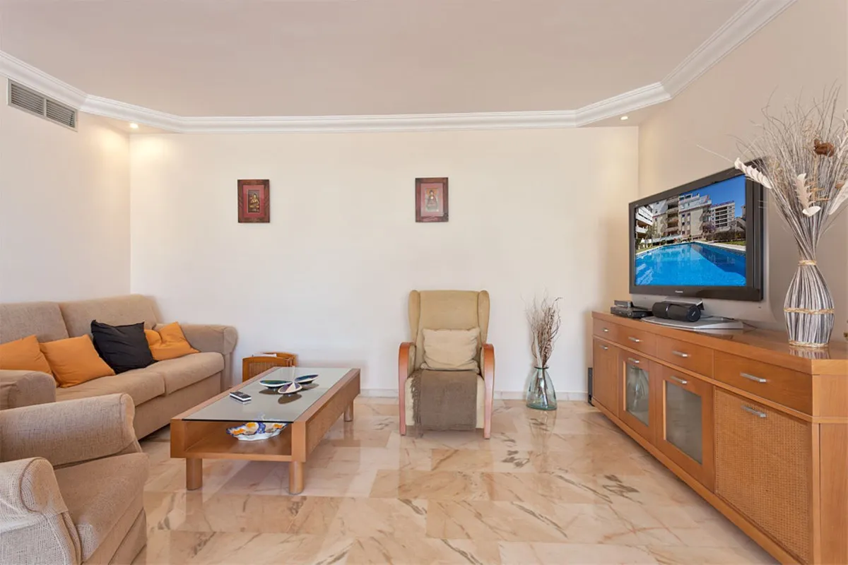 a98a7542-ee07-407a-ae3f-000cf8c58def