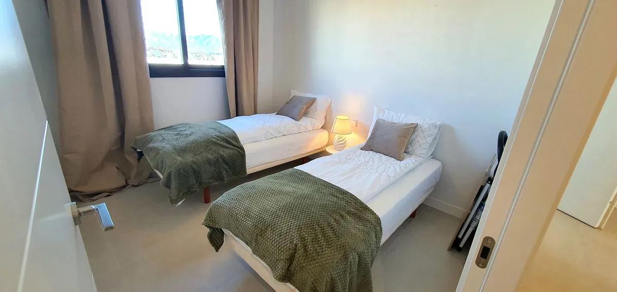 47db6447-abd2-4075-b07c-5fffdae23e5a