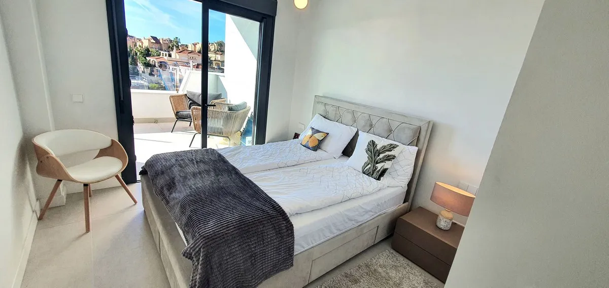 7dccad18-3a4f-4d14-85cc-776fa6dedb90