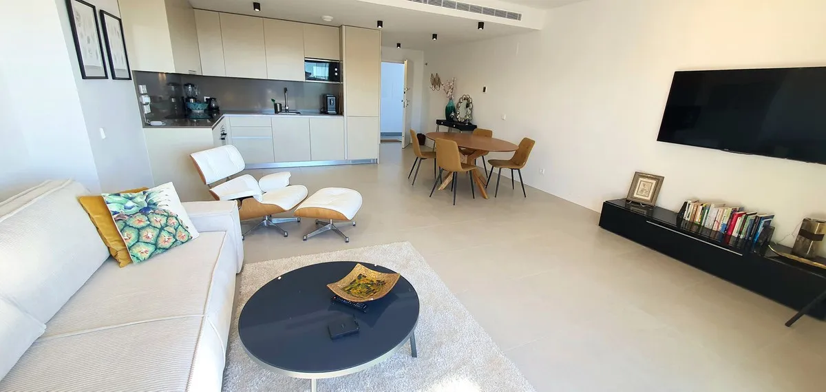 f51144e5-3398-4ef1-955c-2821ce3dbdd7