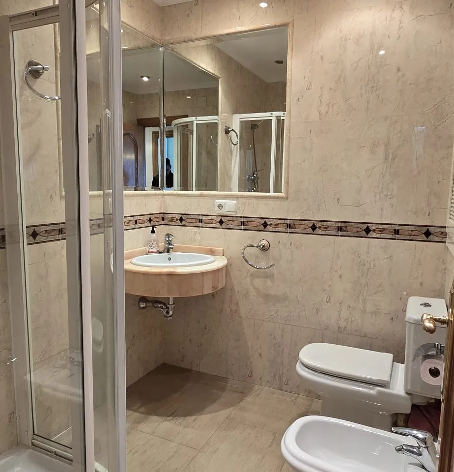 f8b93069-855f-4201-be1a-361f23f769eb