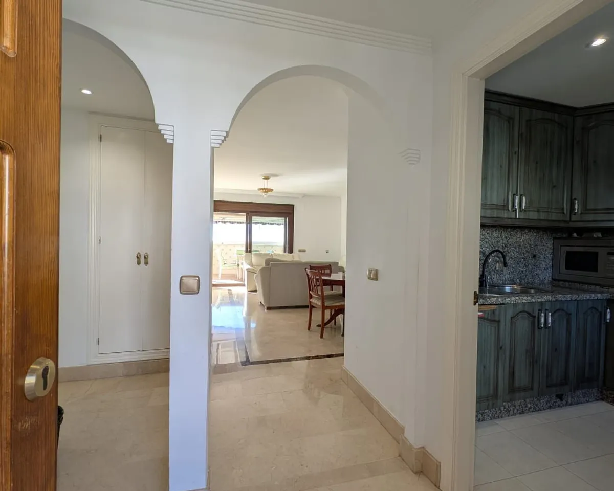 8d609812-a572-4654-a827-0058016ee767