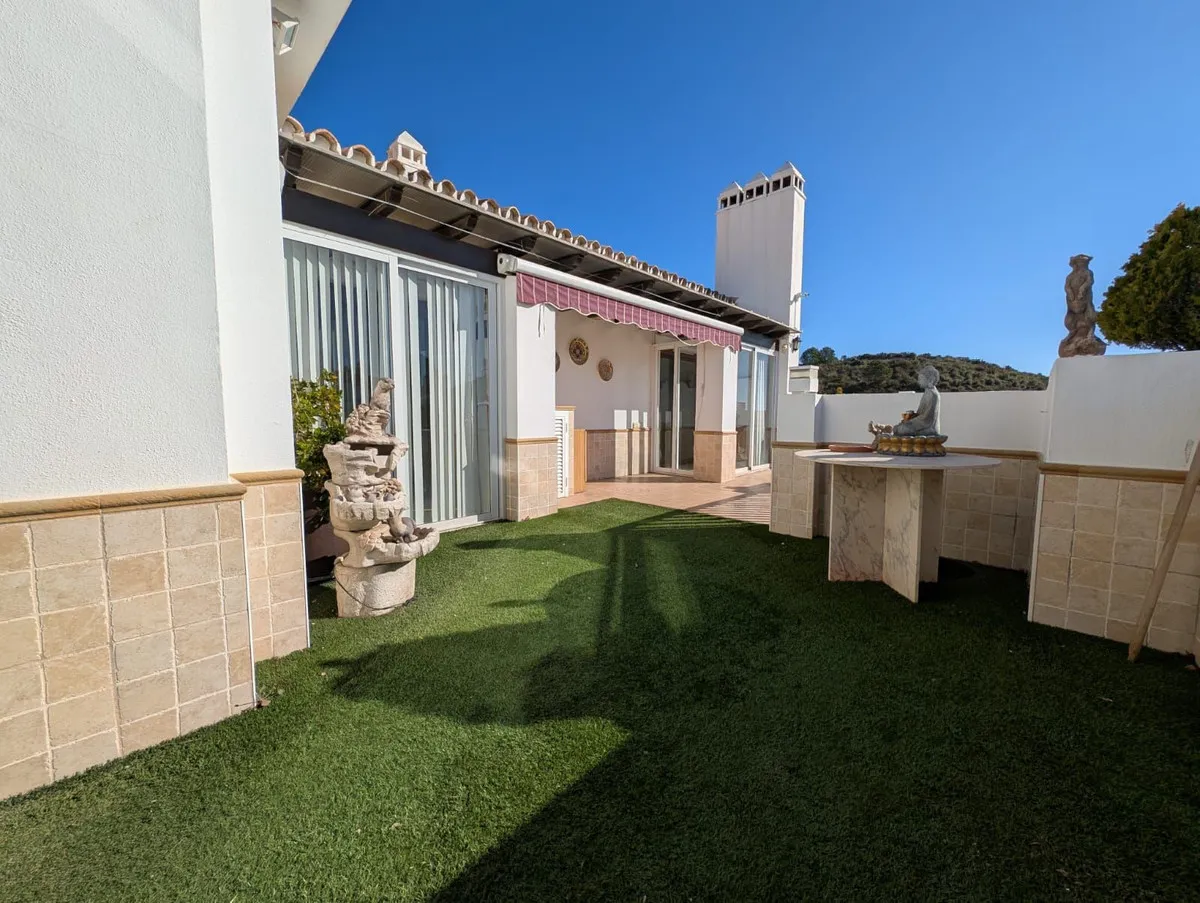 c293dedc-41d8-4ec7-82d7-2e9843611dab