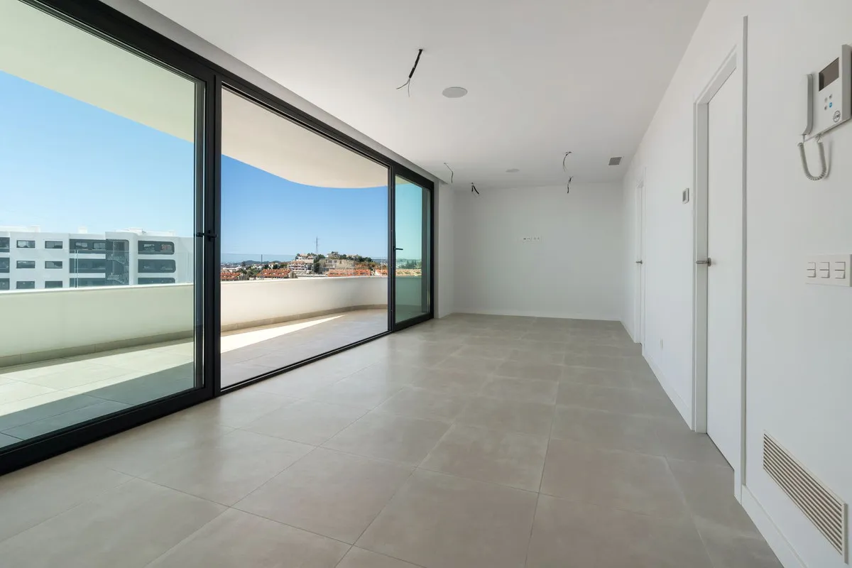 df7709c6-c33e-44e0-bc6d-3d639b527af7