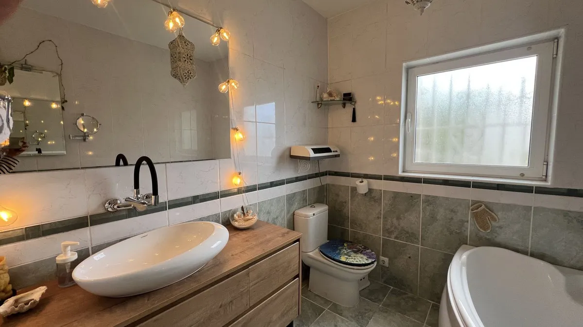 131e1325-7a32-4678-90b4-47ff37068888