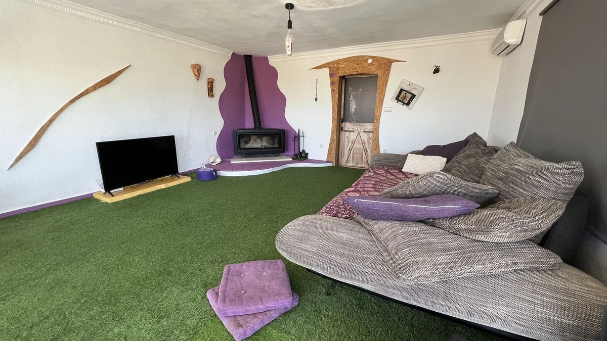 30a84989-40c7-4e11-bcde-32e27c1fa187