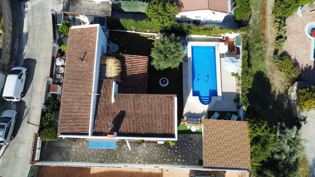 3404b75b-7721-40b6-9464-1b1ca55f545f