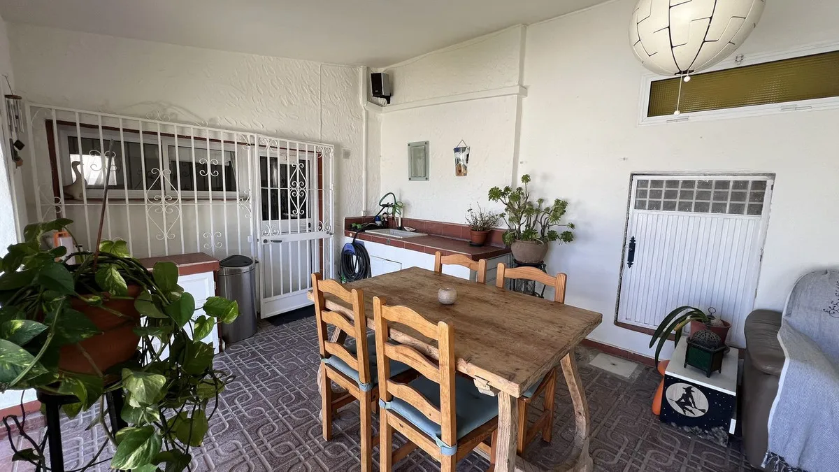 b4f94d2f-d573-4eb0-827a-417f461f5c2d