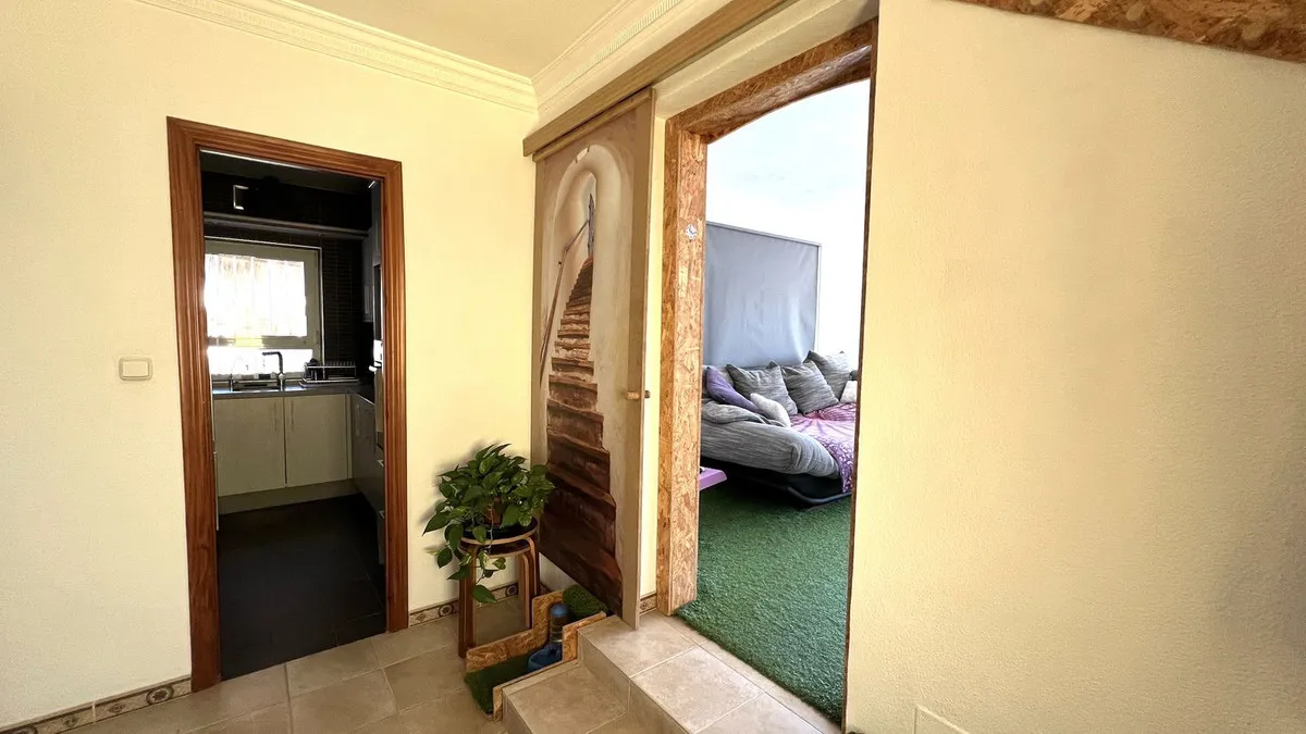 e8878d95-ff8d-4956-af96-93a03a3e3a39