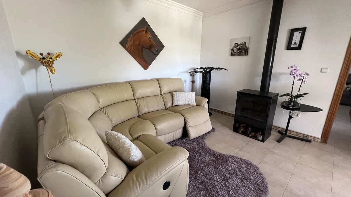 ec62525c-e05a-4727-96e2-c1f16bfe6681