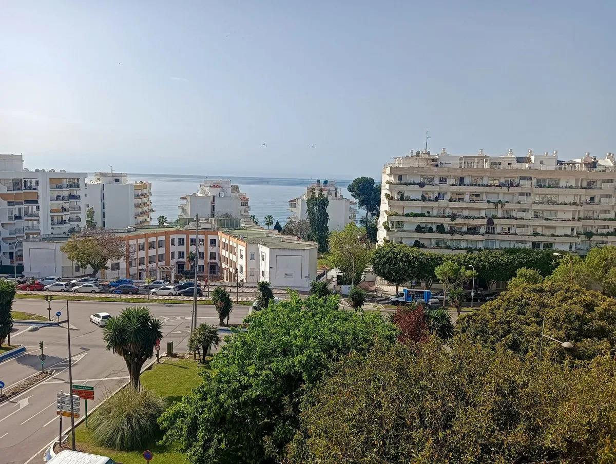 8d0df3a9-9699-4efc-902c-1c7928a424af