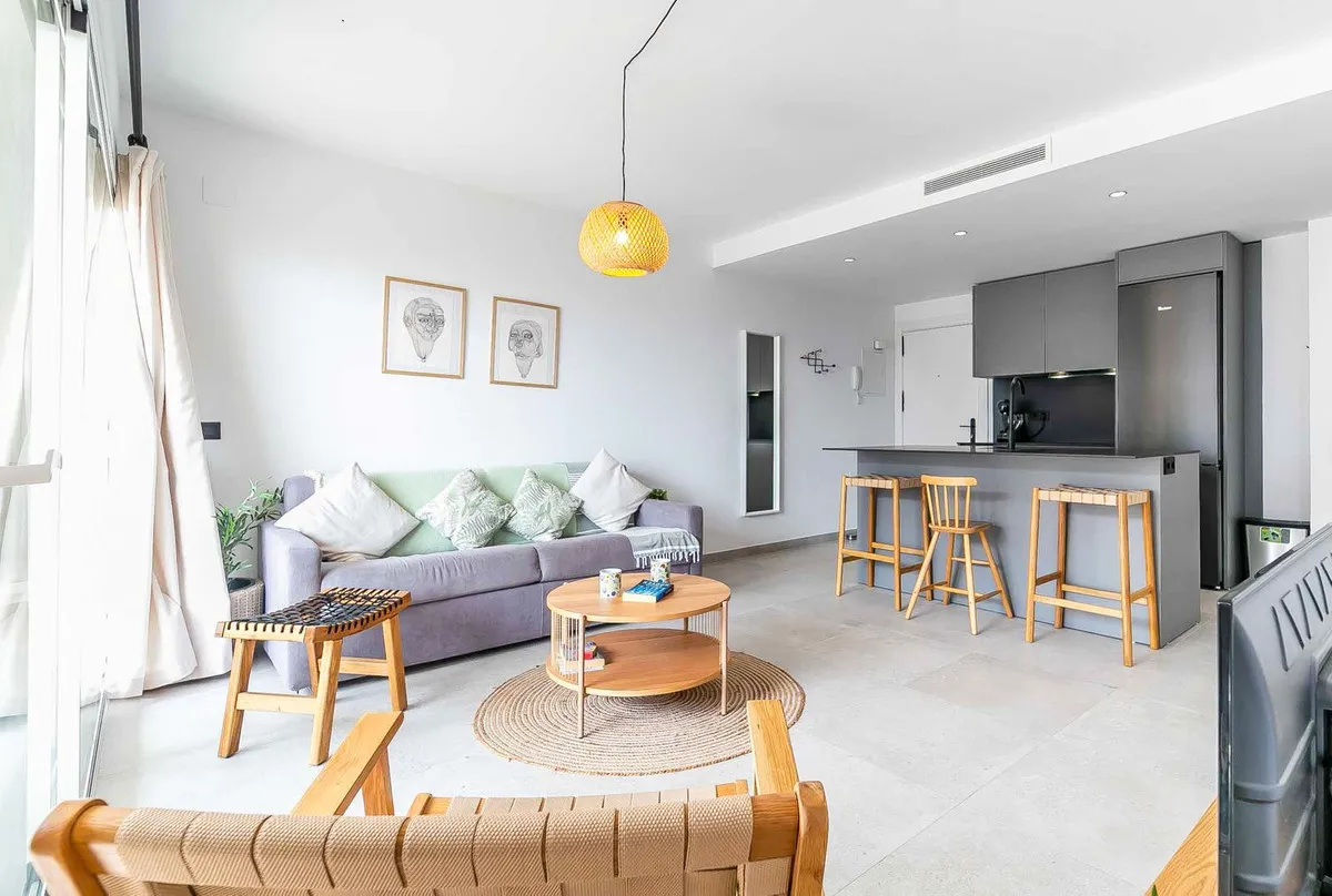 54475fff-ae7f-41f2-a00d-3803c9083f48