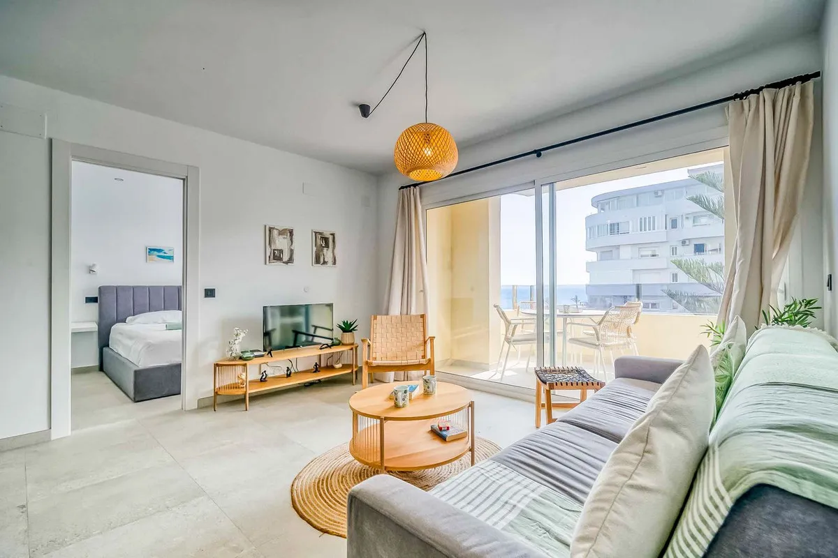 ac650463-38ae-4c21-9989-db9ff31e30ec