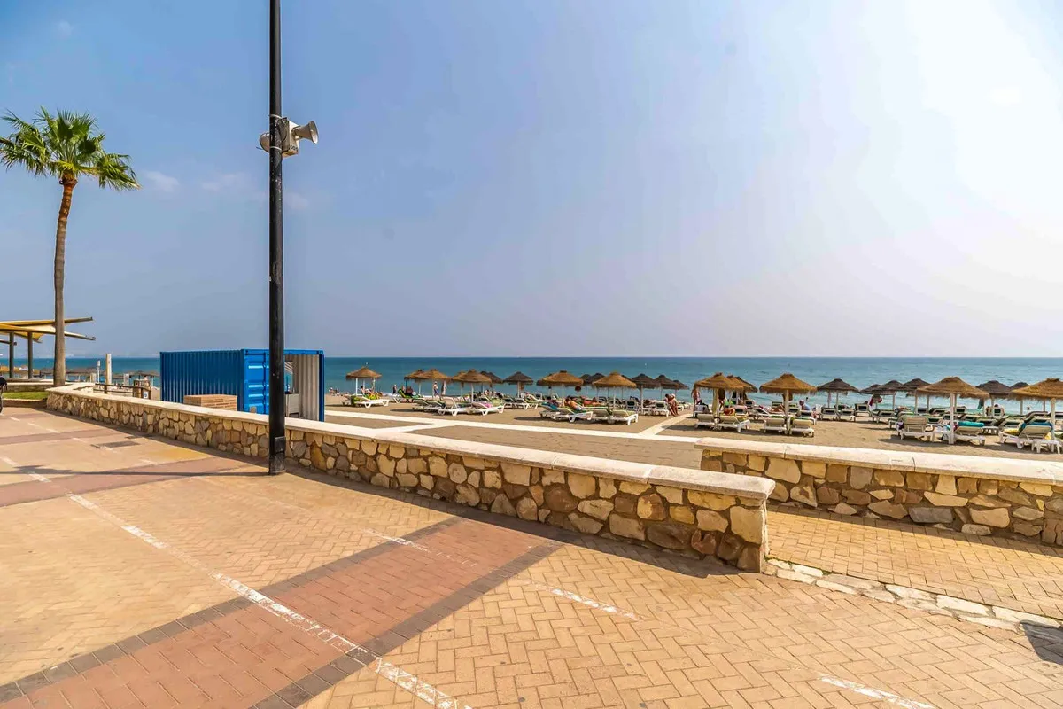 ce059f7a-18e3-4c0d-bb64-16081645eb64