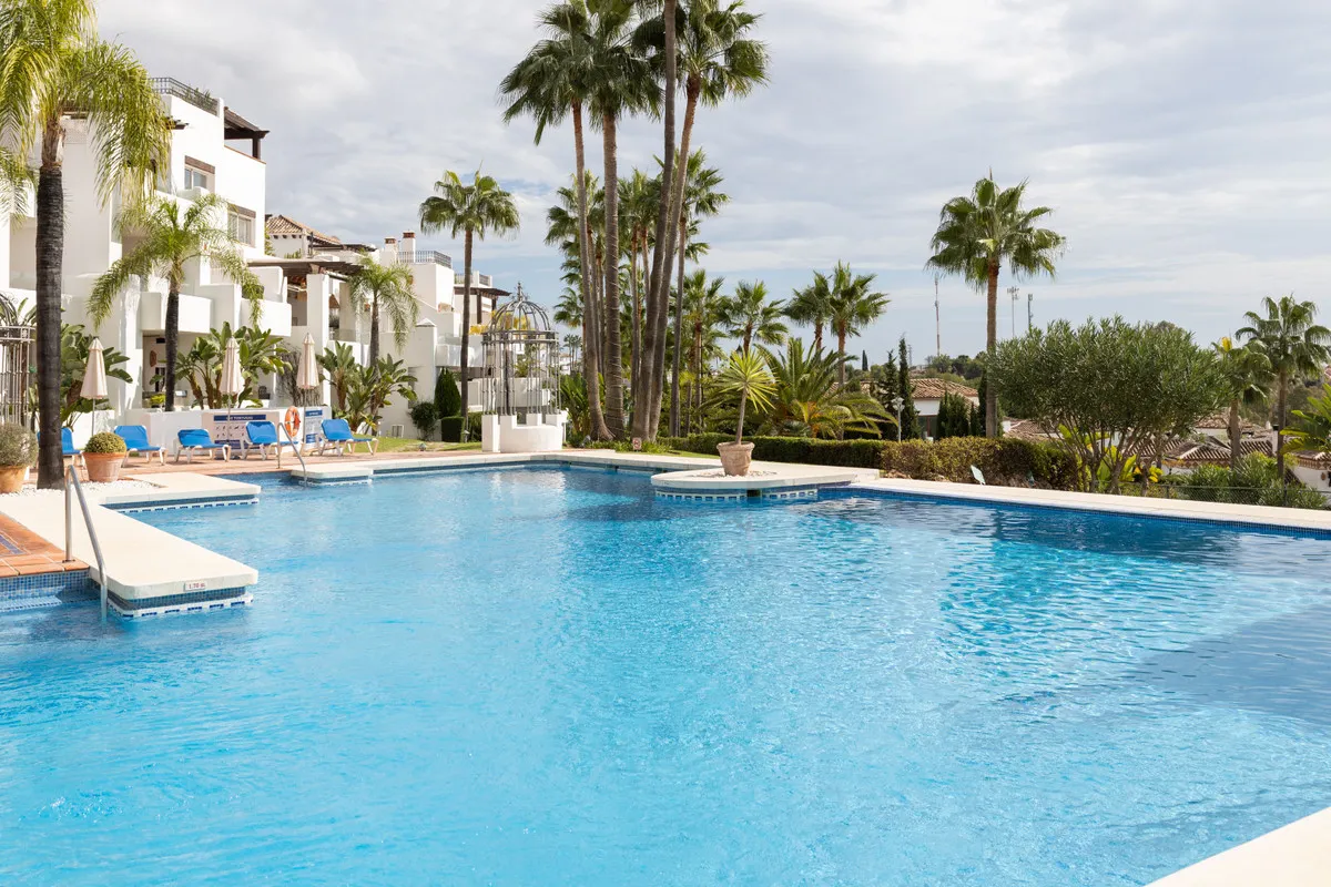 34e6e842-04ed-4728-b2b3-b4cad0308200