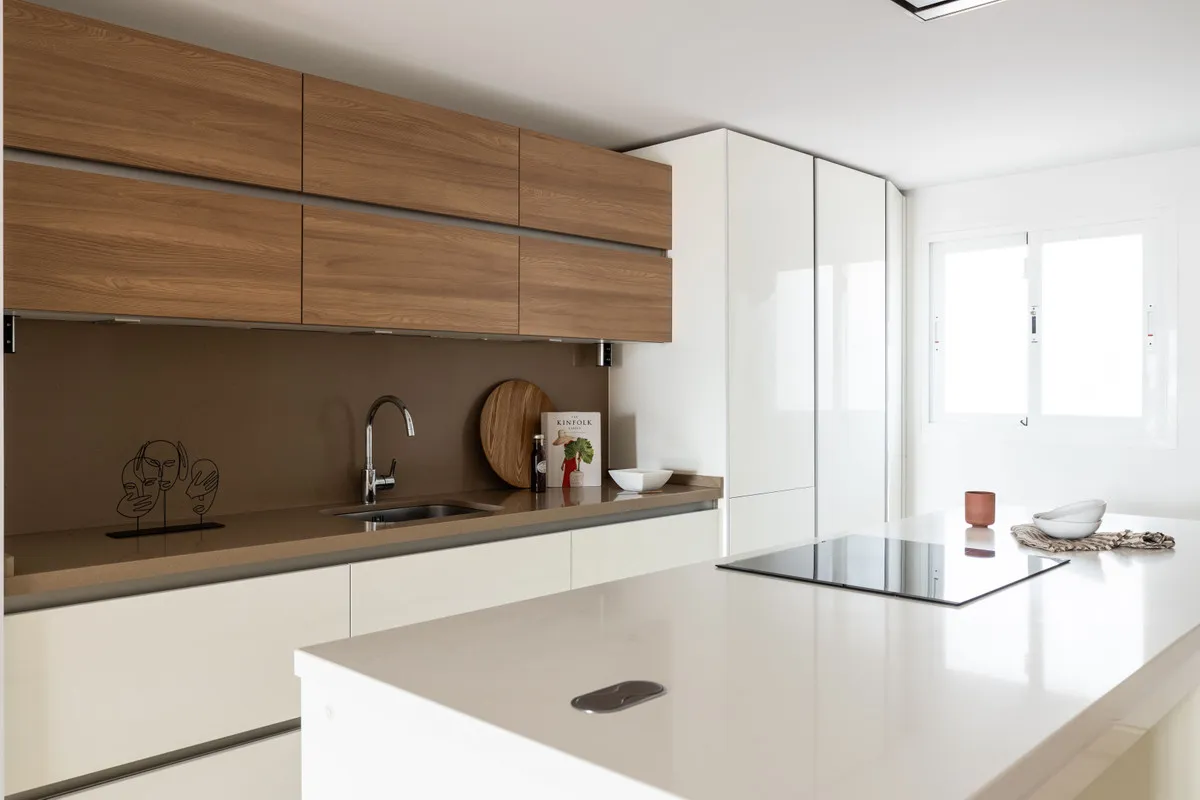 3c409eae-2c60-4210-85f8-b16d5372f360