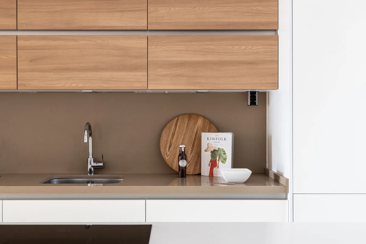 8255b374-2a71-4276-99a8-48159d7b3e48