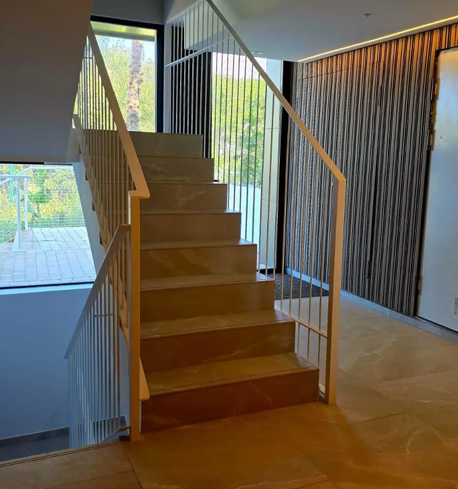 49c609b9-1cb0-48b8-8f6e-414768d86572