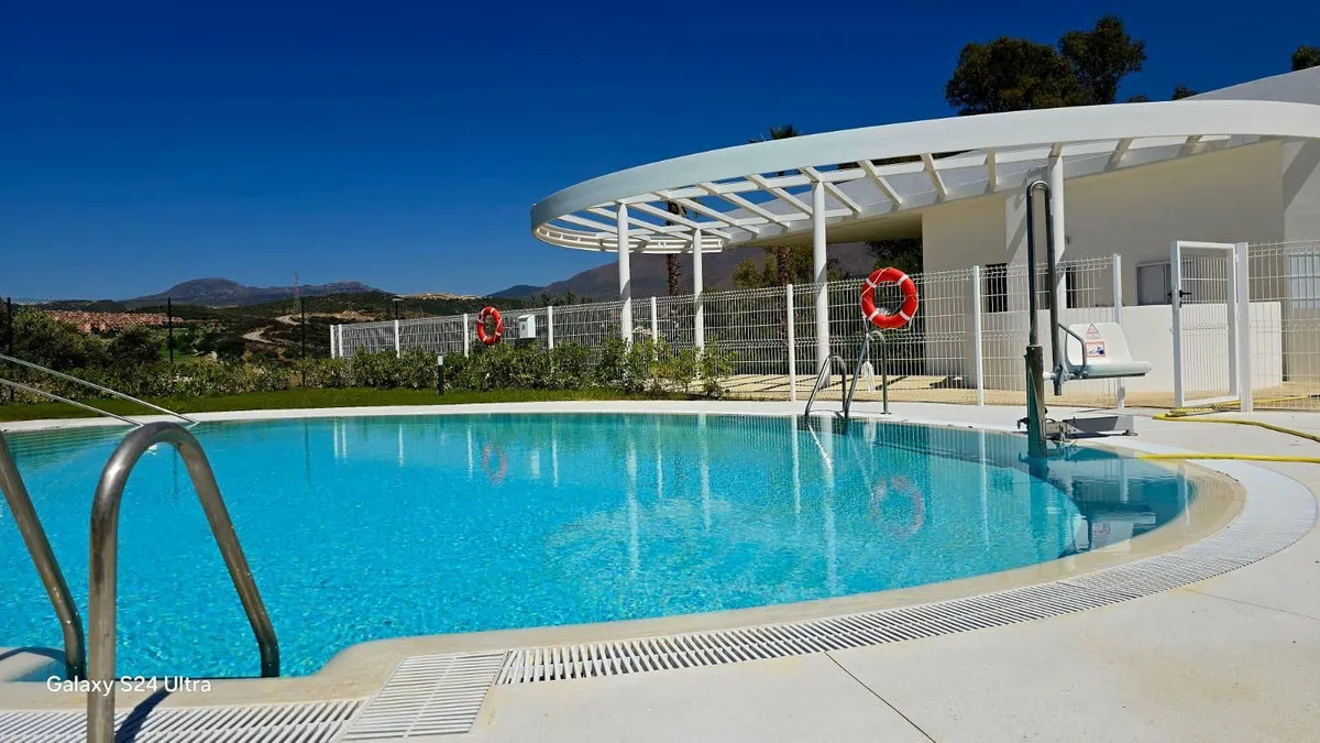 8b0652d6-a89c-4ae4-bf0d-582df222889b