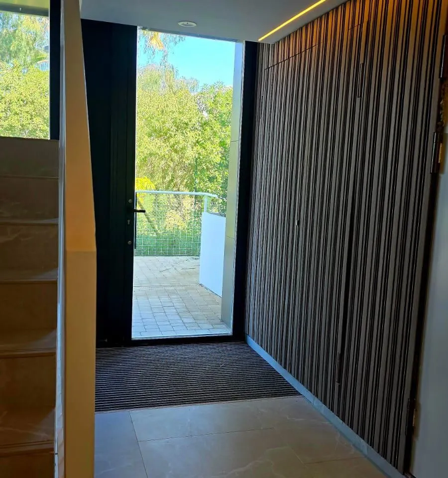 e177cb64-af7a-453b-a964-1ef4fee71793