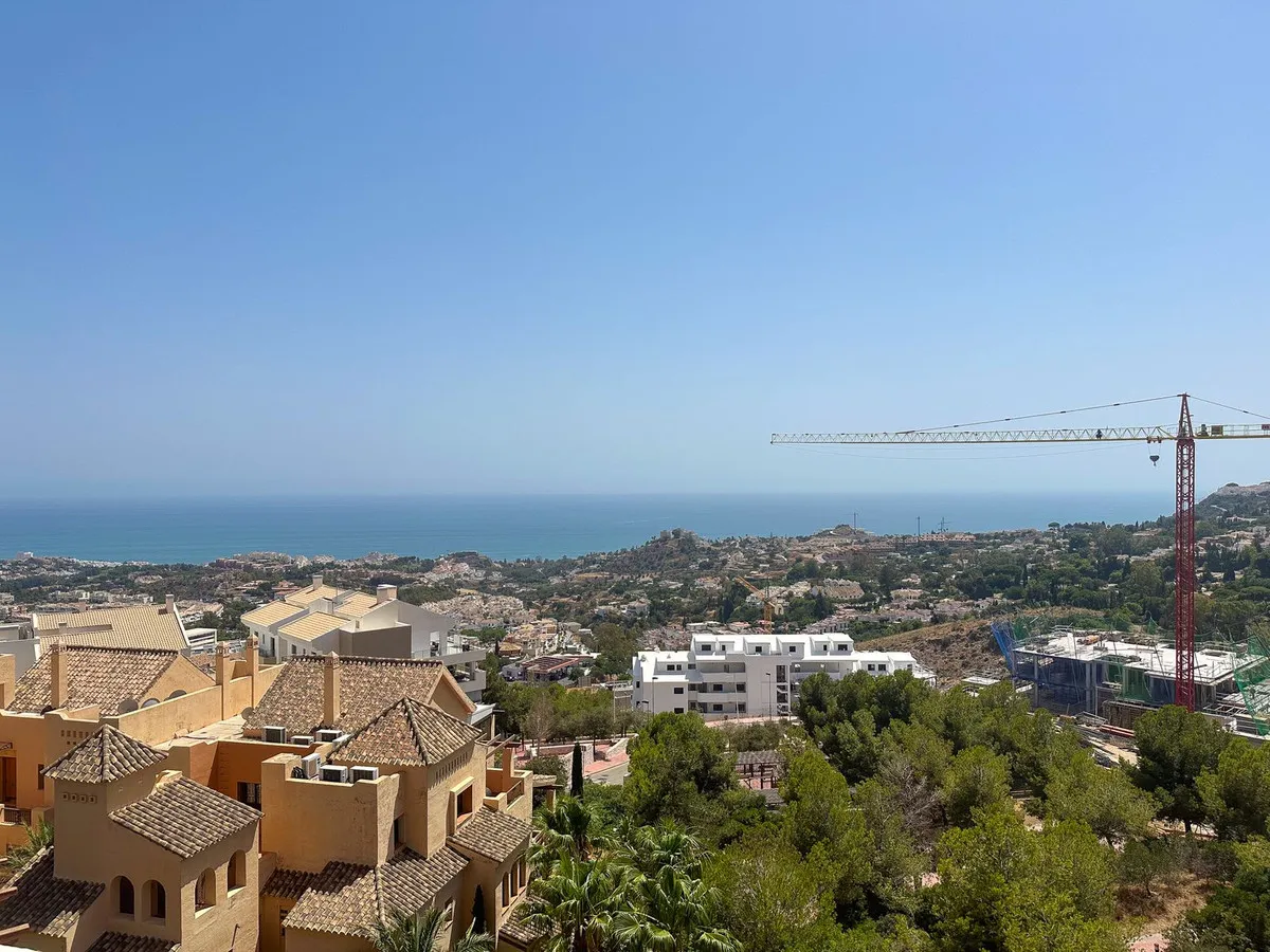 2f22f6c2-83fe-48b8-8074-b6e8c2e23c31