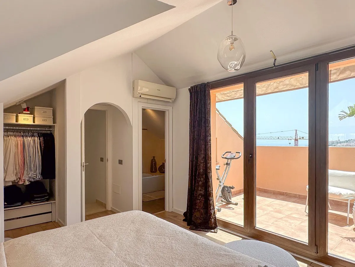 36ba45f7-e886-488c-a84b-622be7fa1199