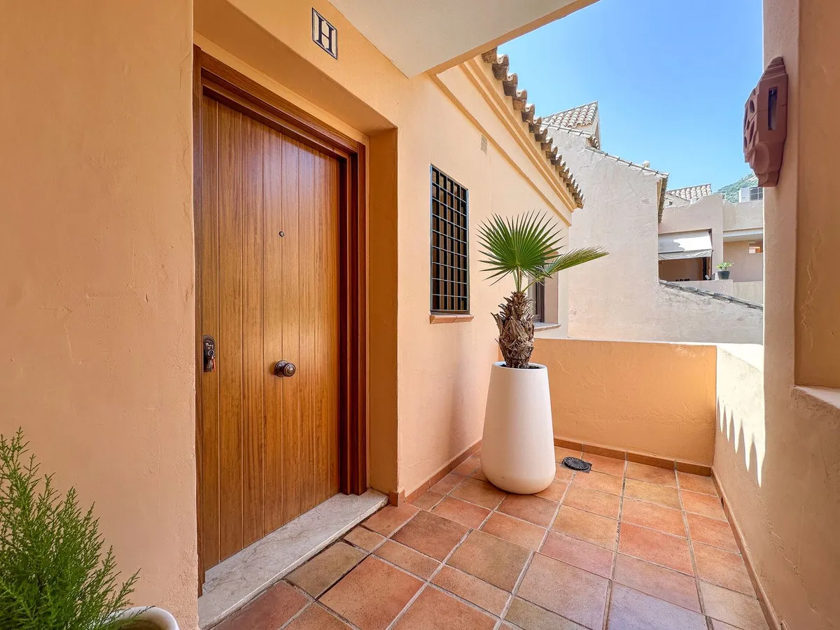 75732c7f-6728-4799-b359-a8d8de7d32b1