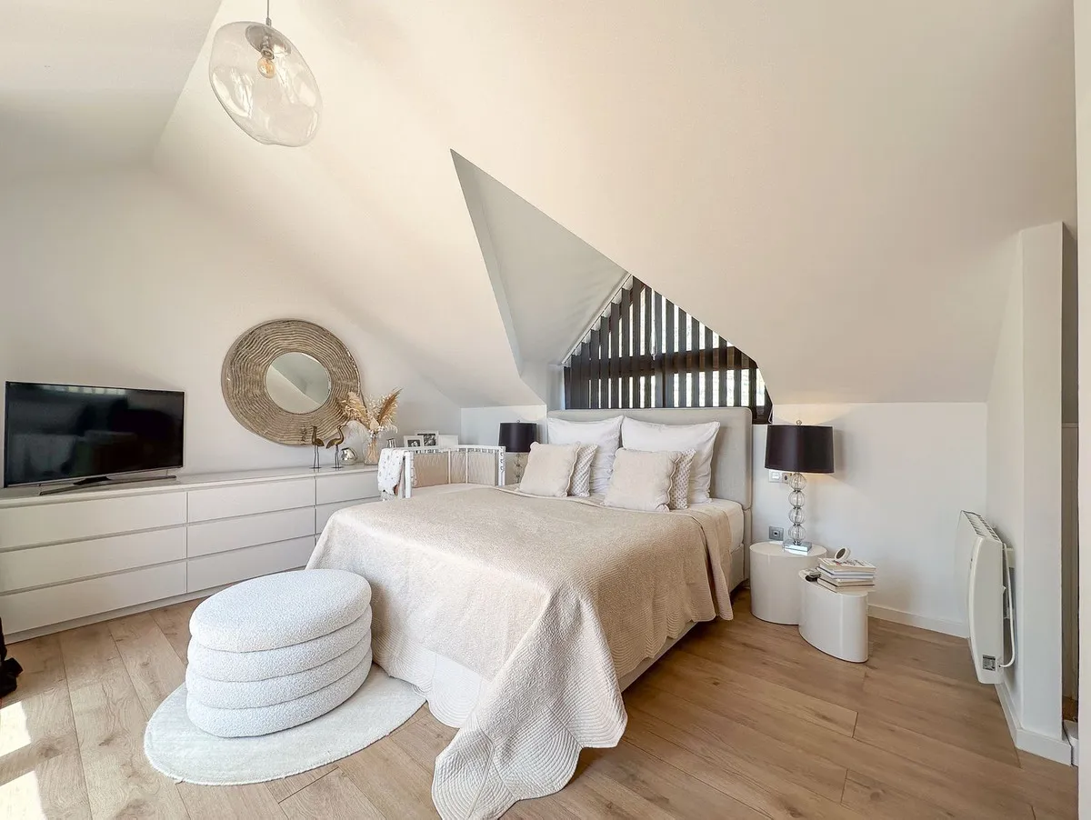 8cb40e11-9575-4a51-a6b5-c2206c30dfb3